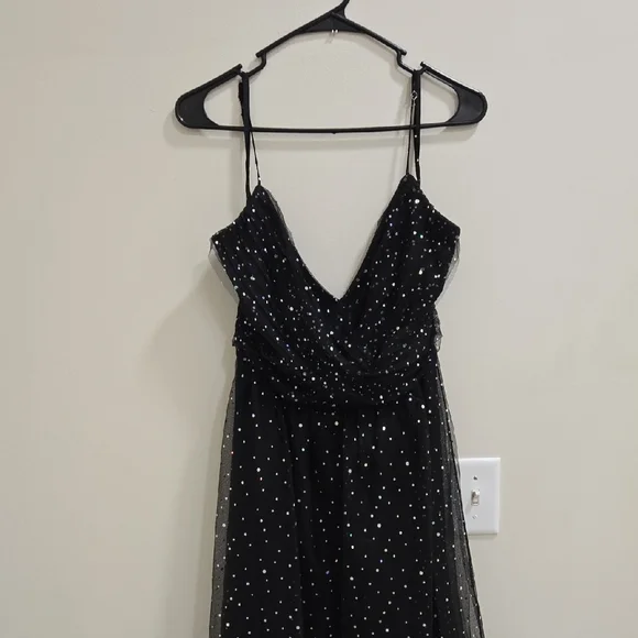 Glam Vanessa tulle Windsor Dress - Picture 5 of 14